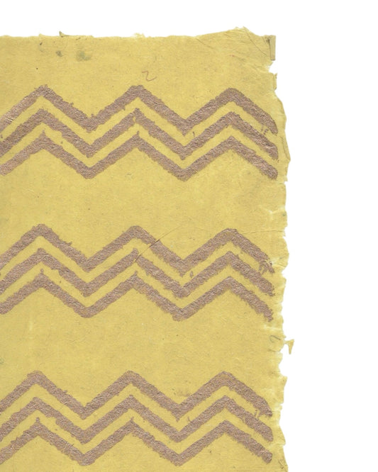 Triangle waves in Gold on Yellow